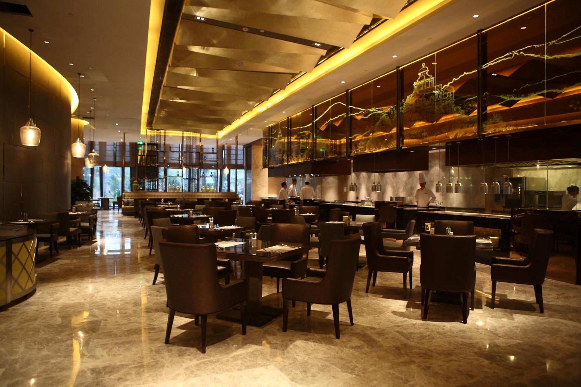 ว่านต้า เรล์ม เจียงเหมิน Hotel ภายนอก รูปภาพ