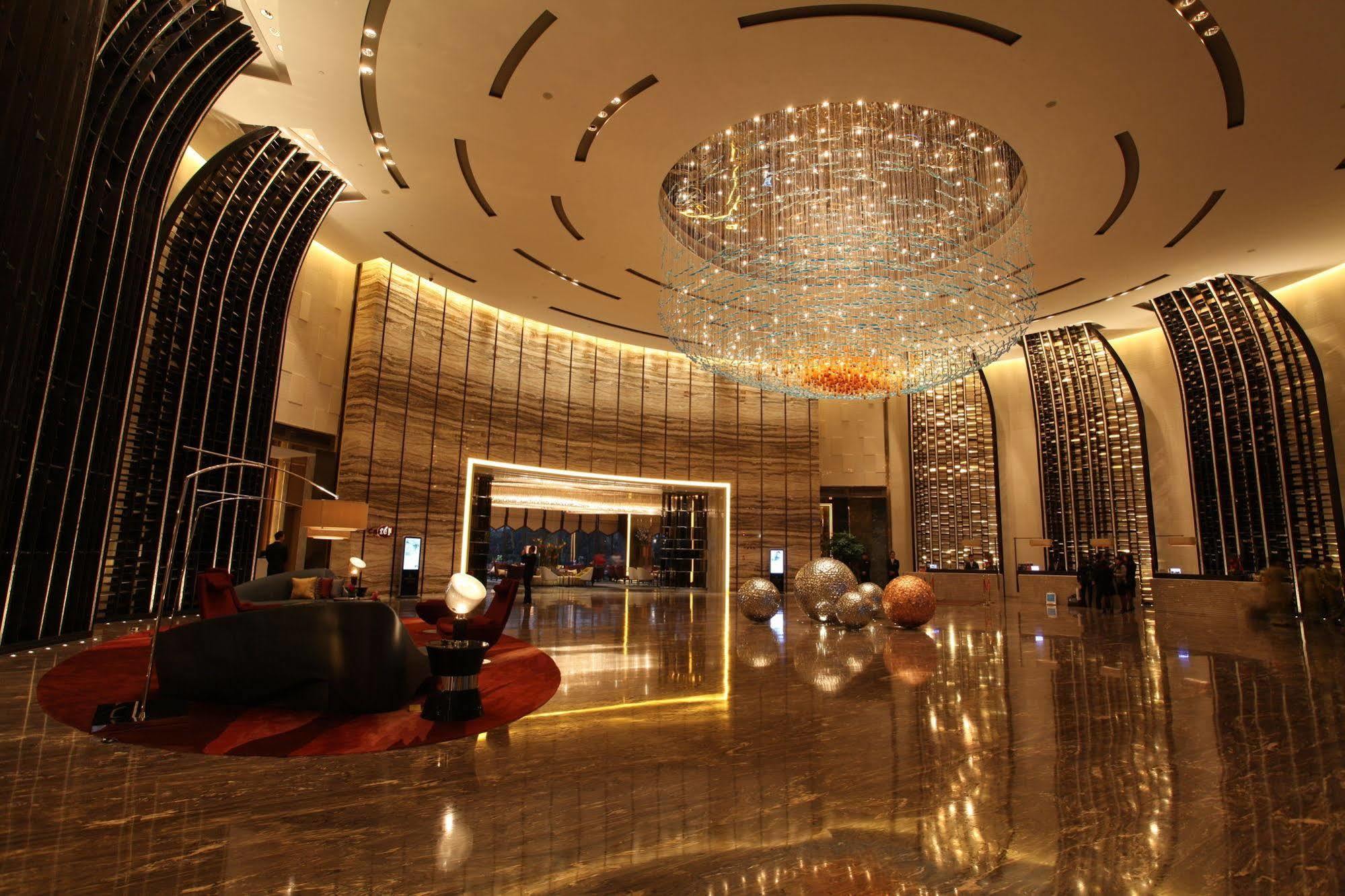 ว่านต้า เรล์ม เจียงเหมิน Hotel ภายนอก รูปภาพ