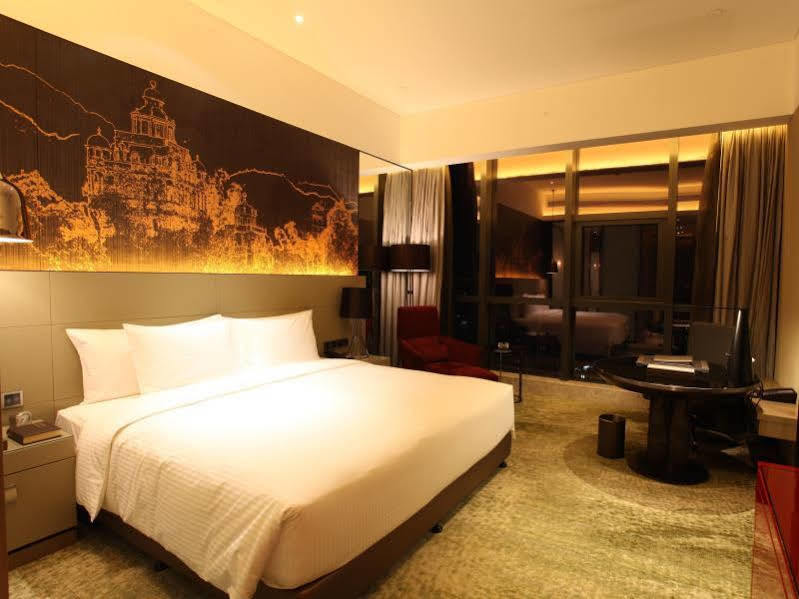 ว่านต้า เรล์ม เจียงเหมิน Hotel ภายนอก รูปภาพ